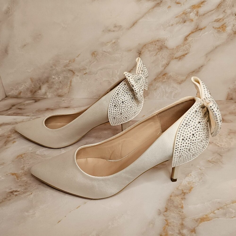 LUXE Especially Yours Ivory Bejeweled Bow Heels, Size 11 - Picture 4 of 8